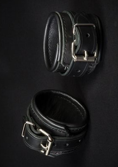 Mr S Leather Essential Wrist Restraints Black
